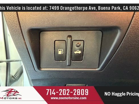 Used 2011 Lexus IS 250 w/ Premium Pkg Value Edition image 28