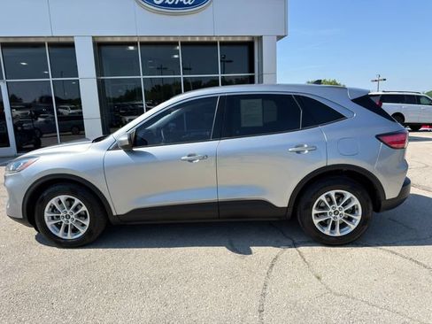 Used 2021 Ford Escape SE FWD image 4
