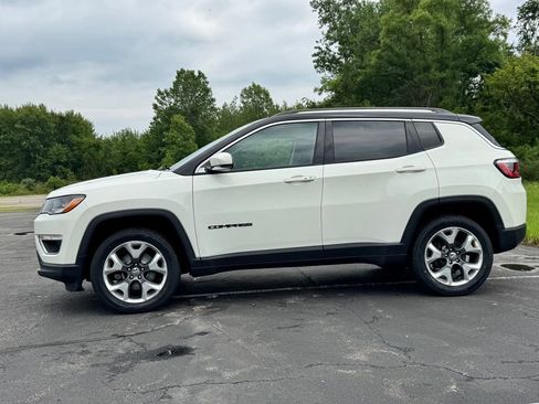 Used 2019 Jeep Compass Limited AWD/4WD image 7