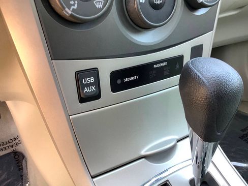 Used 2013 Toyota Corolla LE FWD image 38
