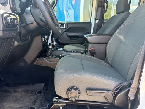 Used 2024 Jeep Wrangler Sport S AWD/4WD image 14