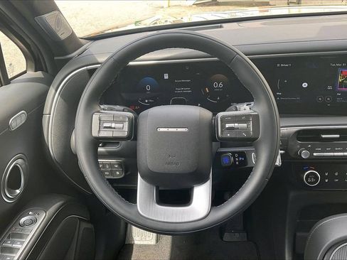 Used 2026 Hyundai Palisade Calligraphy image 10