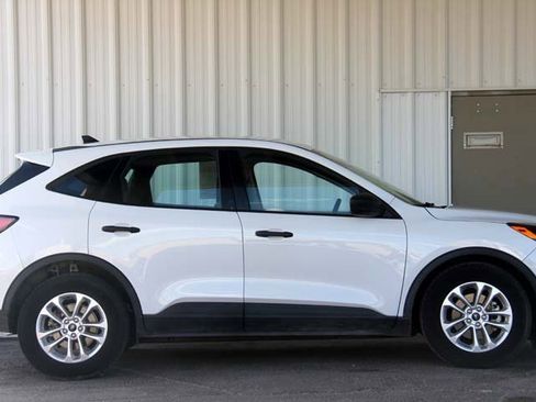 Used 2020 Ford Escape S image 12