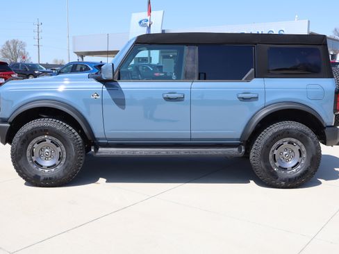 New 2025 Ford Bronco Outer Banks w/ Sasquatch Package image 8