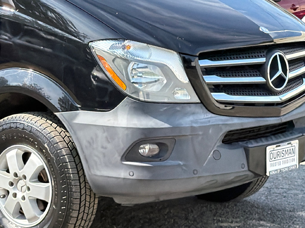 Used 2015 Mercedes-Benz Sprinter 2500 image 2