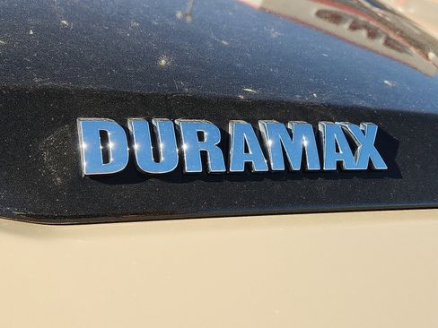 Used 2022 Chevrolet Silverado 1500 LT Trail Boss w/ LT Trail Boss Premium Package image 9