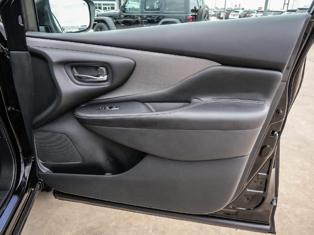 Used 2020 Nissan Murano SL w/ Moonroof Package FWD image 20