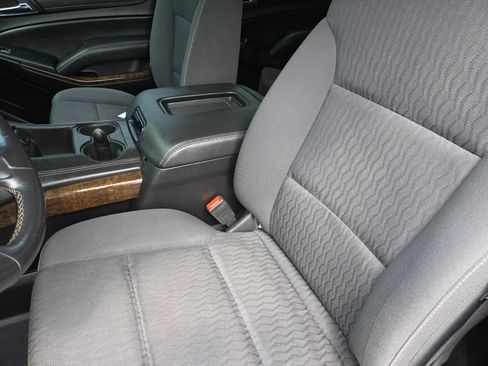 Used 2019 Chevrolet Suburban LS w/ All-Season Package AWD/4WD image 18