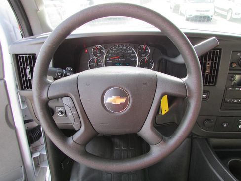 Used 2025 Chevrolet Express 2500 Extended w/ Communications Package image 18
