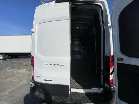 Used 2019 Ford Transit 350 148 High Roof Extended image 10