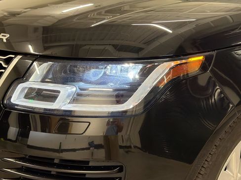 Used 2020 Land Rover Range Rover HSE AWD/4WD image 32