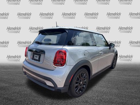 Used 2024 MINI Cooper 2-Door Hardtop FWD image 10