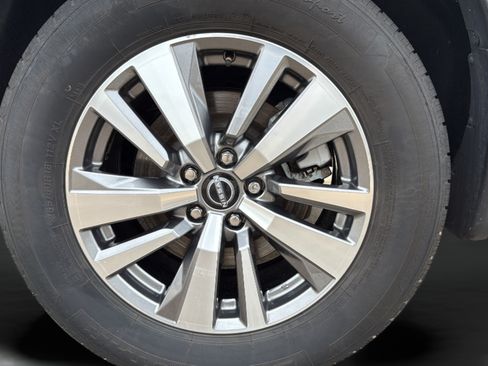 Used 2023 Nissan Pathfinder SL AWD/4WD image 49