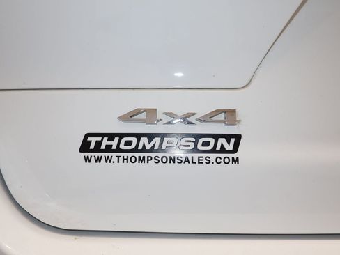 Used 2023 Jeep Grand Cherokee L Limited AWD/4WD image 36