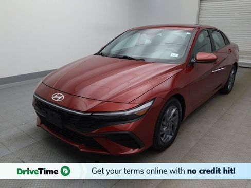 Used 2024 Hyundai Elantra SEL FWD image 1
