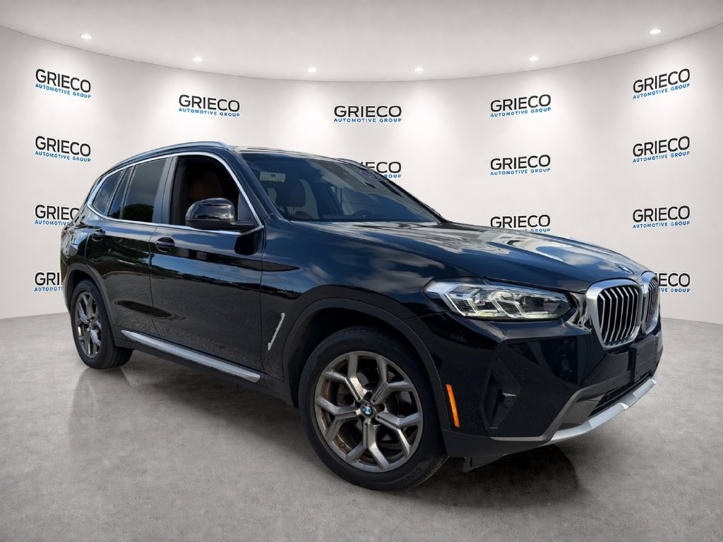 Used 2022 BMW X3 xDrive30i w/ Premium Package 2 AWD/4WD image 1