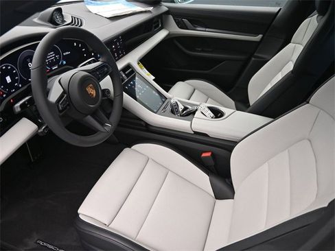 New 2025 Porsche Taycan 4S image 11