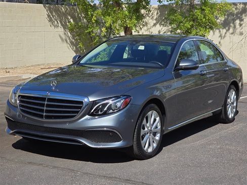 Used 2017 Mercedes-Benz E 300 image 6