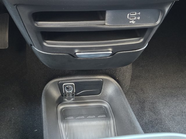 New 2027 Chrysler Pacifica Select FWD image 15