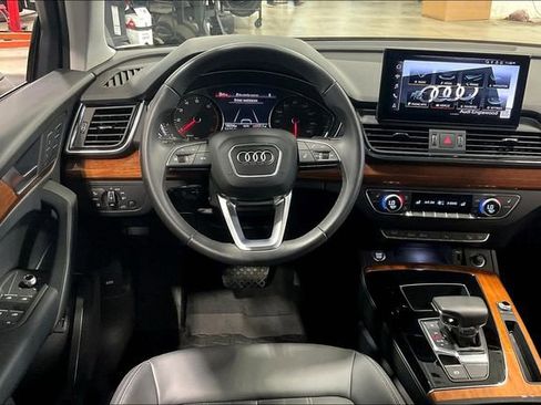 Certified 2023 Audi Q5 2.0T Premium w/ Convenience Package image 5