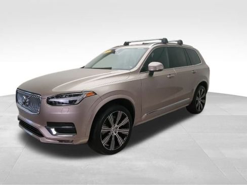 Used 2023 Volvo XC90 B6 Ultimate w/ Lounge Package image 1