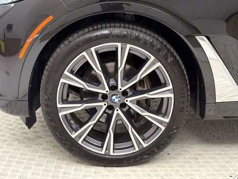 Used 2022 BMW X7 xDrive40i w/ Premium Package AWD/4WD image 13