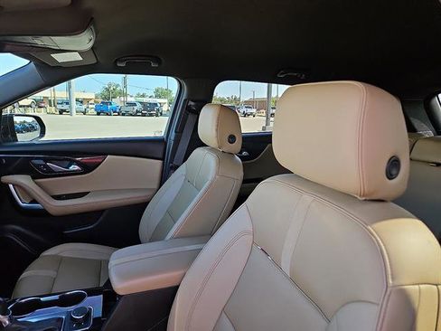 Used 2022 Chevrolet Blazer Premier image 13