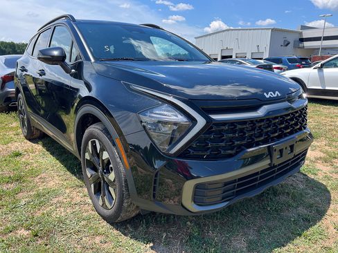Used 2023 Kia Sportage X-Line w/ X-Line Premium Package AWD/4WD image 7