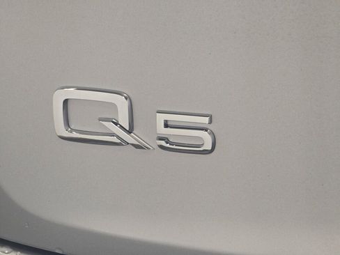 Used 2023 Audi Q5 2.0T Premium w/ Convenience Package image 33