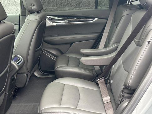 Certified 2024 Cadillac XT6 Premium Luxury image 8