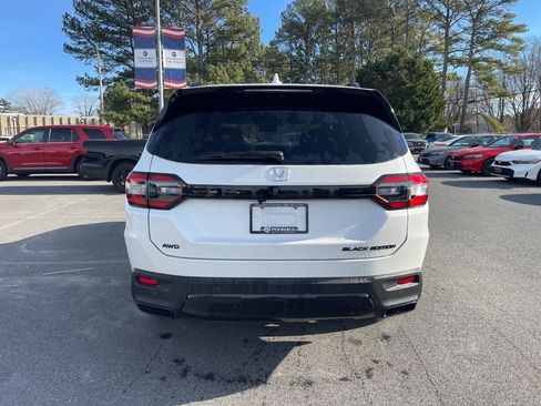 New 2026 Honda Pilot Black Edition image 5
