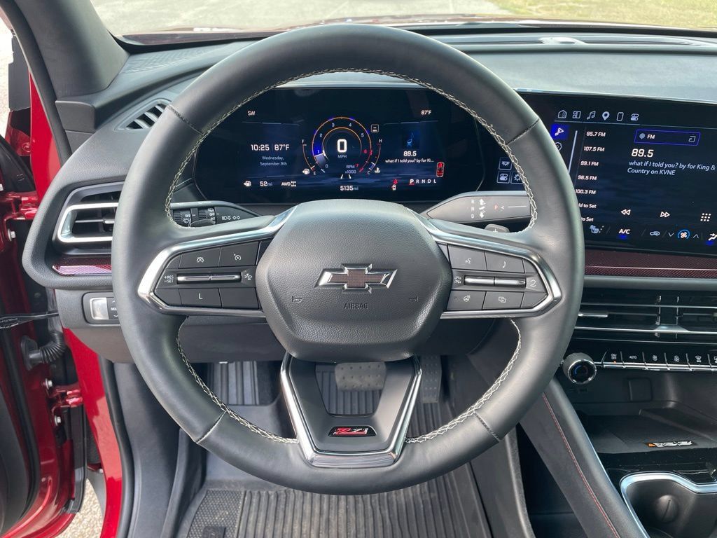 Used 2024 Chevrolet Traverse Z71 w/ LPO, Floor Liner Package AWD/4WD image 17