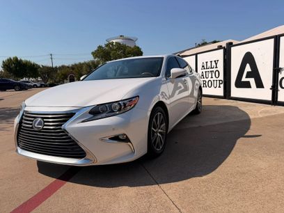 Used 2016 Lexus ES 300h w/ Luxury Package w/Wood Trim