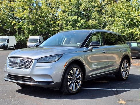 Certified 2022 Lincoln Corsair Reserve w/ Equipment Group 201A image 2