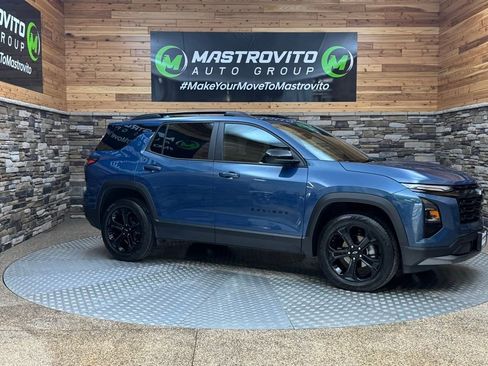 Used 2025 Chevrolet Equinox LT w/ Midnight Edition image 11