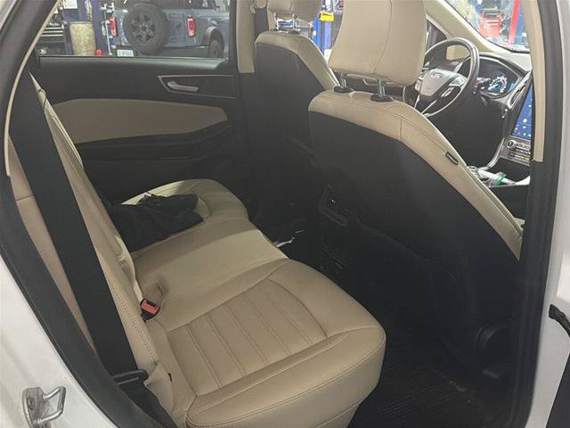 Certified 2024 Ford Edge SEL AWD/4WD image 7