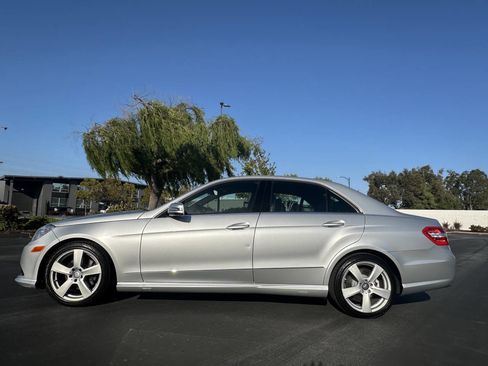 Used 2010 Mercedes-Benz E 350 Sedan w/ Premium 1 Pkg image 6