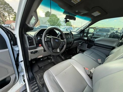 Used 2018 Ford F250 XL w/ Power Equipment Group AWD/4WD image 24