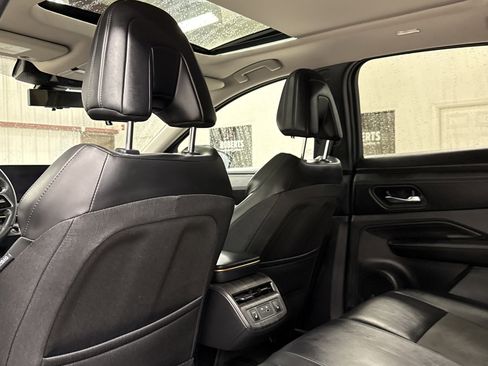 Used 2023 Nissan Ariya Evolve+ image 14