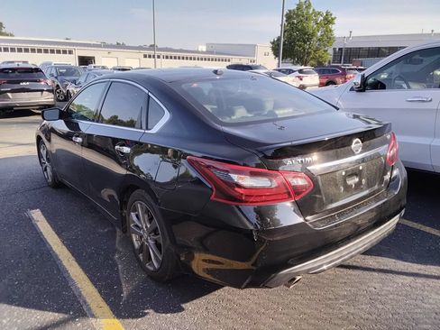 Used 2018 Nissan Altima 2.5 SR w/ SR Special Edition FWD image 6