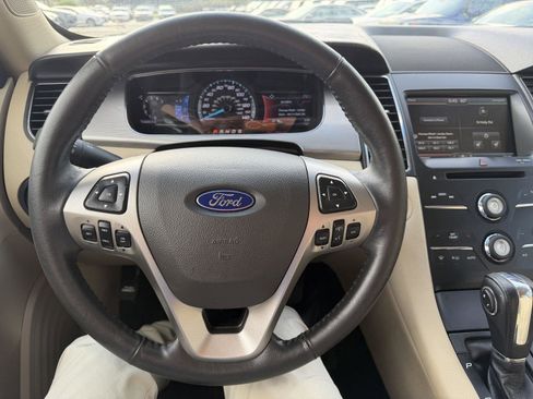 Used 2015 Ford Taurus SEL w/ Equipment Group 201A image 11