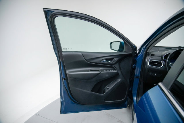 Used 2024 Chevrolet Equinox LT FWD image 23