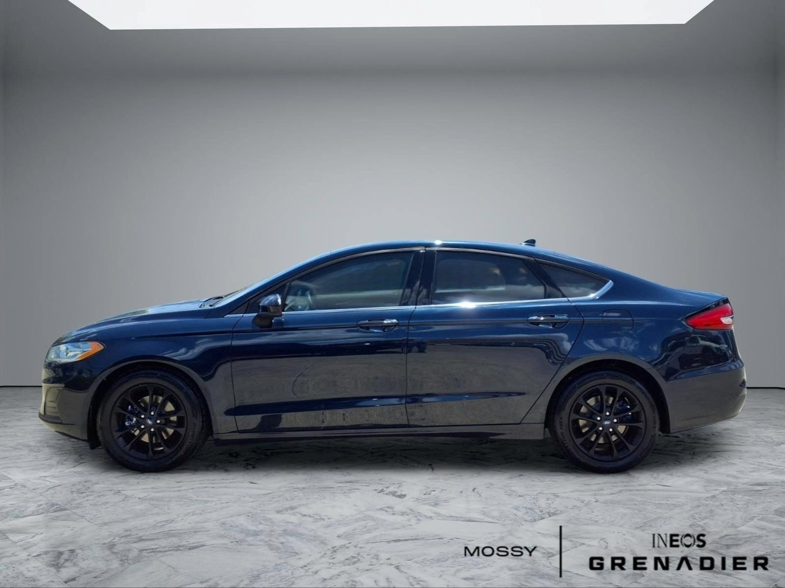 Used 2020 Ford Fusion SE FWD image 5