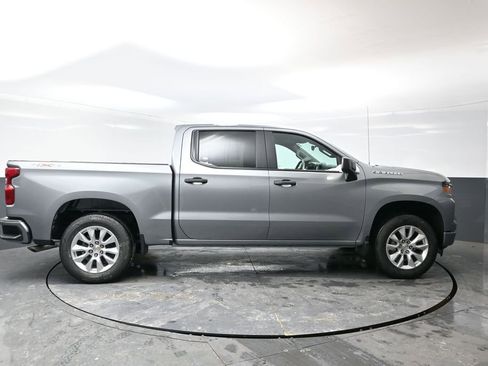 New 2026 Chevrolet Silverado 1500 Custom image 2