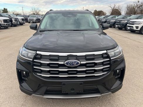 New 2025 Ford Explorer Active w/ Active Comfort Package image 2
