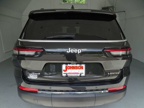 Certified 2023 Jeep Grand Cherokee L Limited AWD/4WD image 21