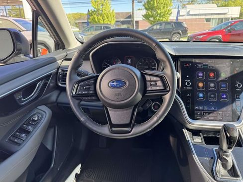 Used 2025 Subaru Outback Onyx Edition AWD/4WD image 15