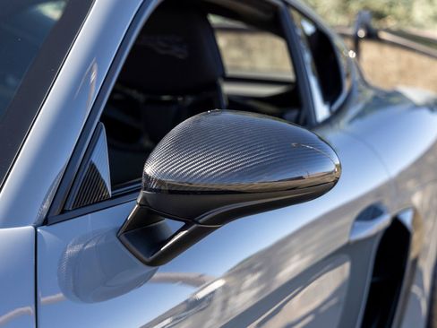 Certified 2025 Porsche 718 Cayman GT4 RS RWD image 21