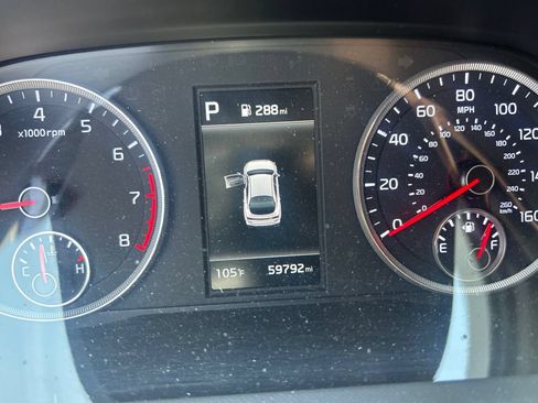 Used 2021 Kia K5 LXS FWD image 2