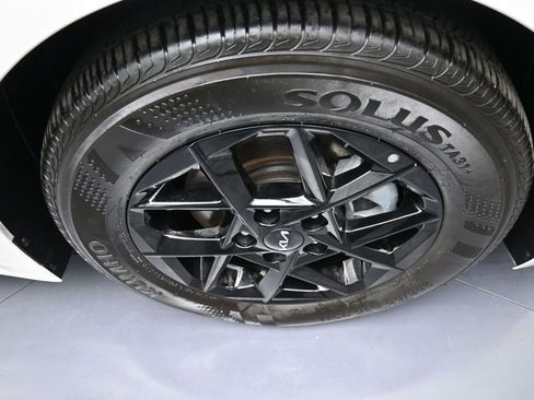 Certified 2025 Kia K5 LXS image 13